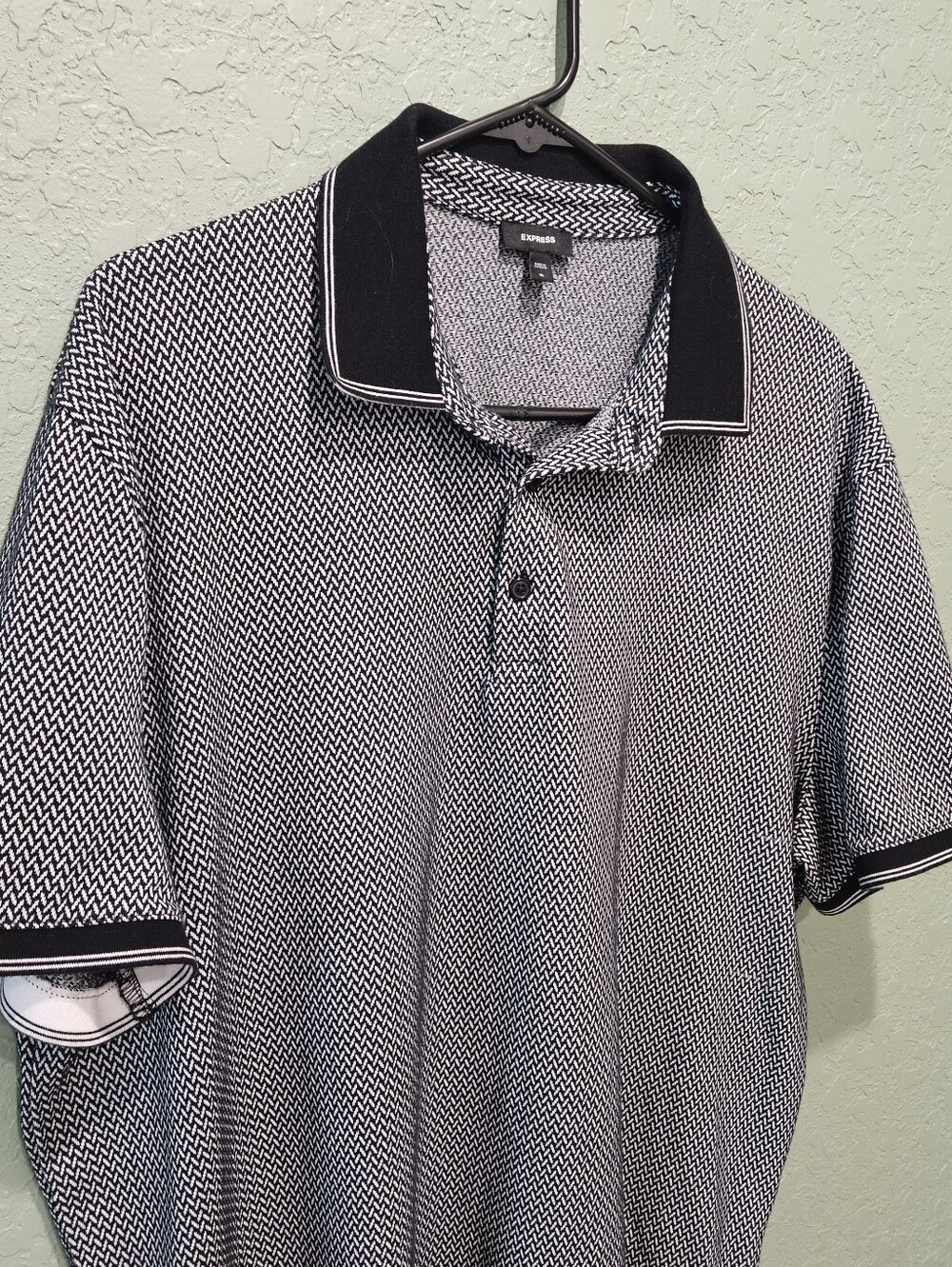 Mens Black and White Geometric Design Polo Shirt Size XL